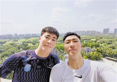 成人精品亚洲
